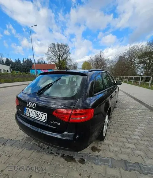 AUDI A4 