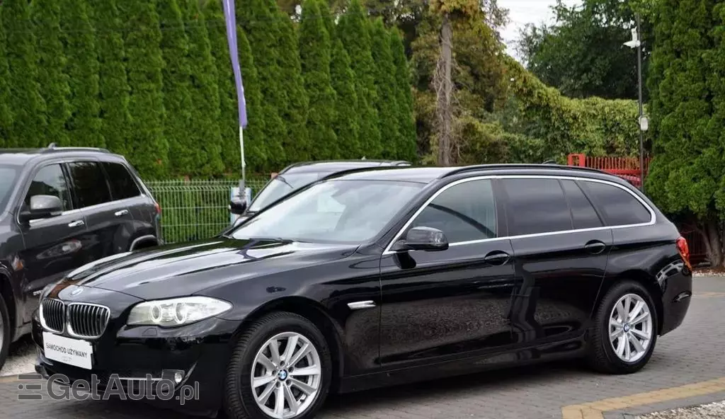 BMW Seria 5 528i (245 KM) xDrive Steptronic