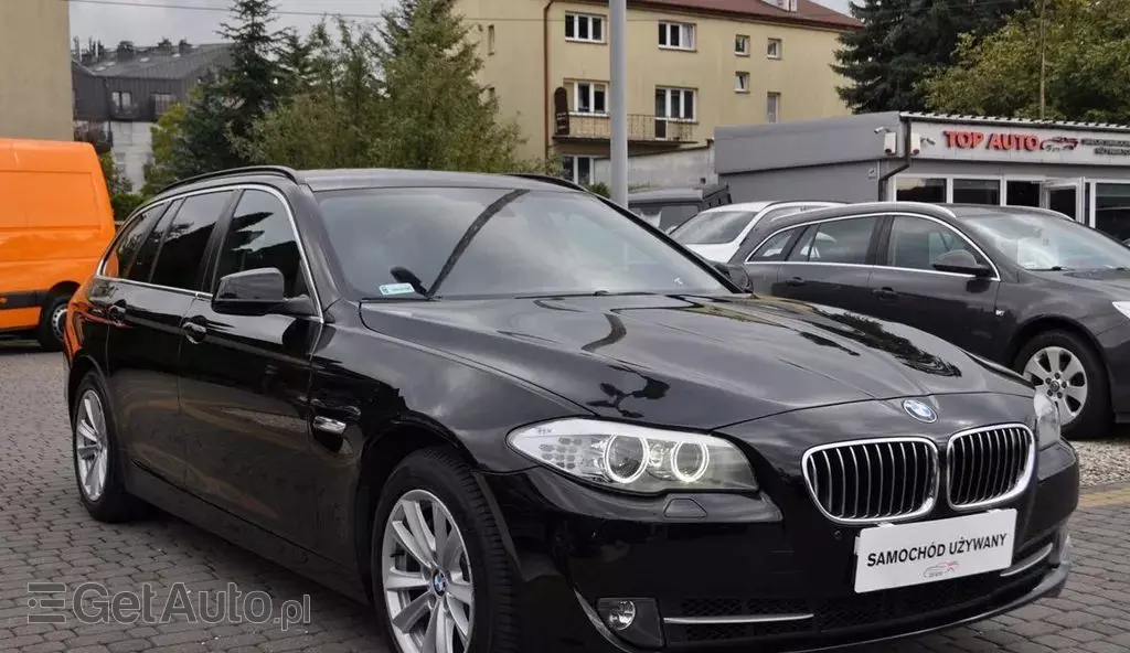 BMW Seria 5 528i (245 KM) xDrive Steptronic