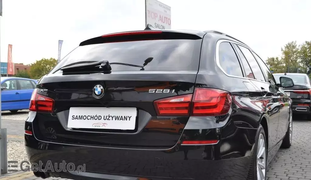 BMW Seria 5 528i (245 KM) xDrive Steptronic