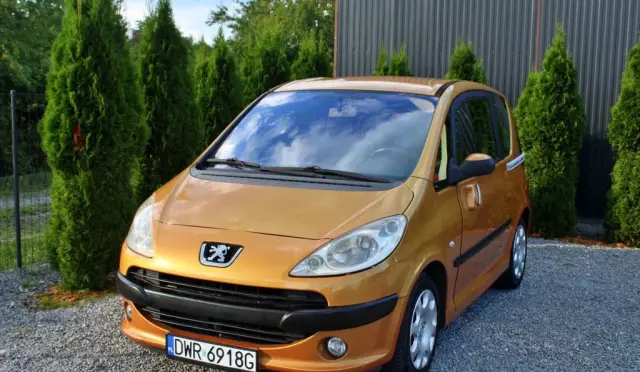PEUGEOT 1007 