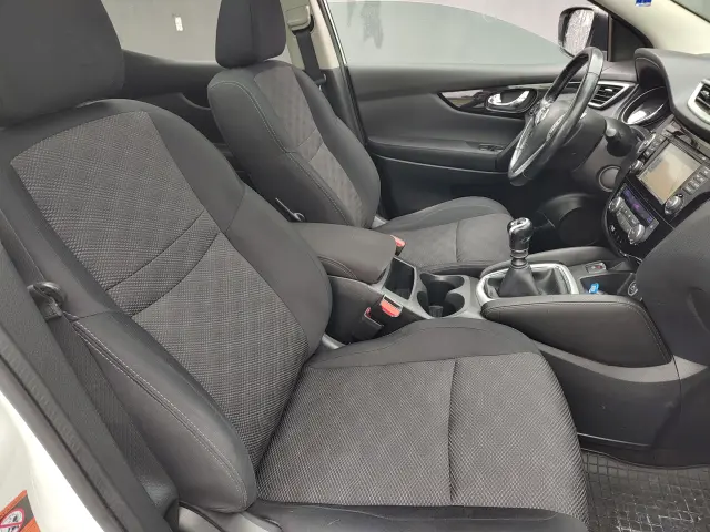 NISSAN Qashqai Acenta