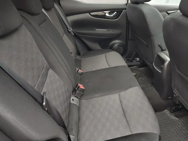 NISSAN Qashqai Acenta