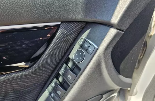 MERCEDES-BENZ Klasa C 