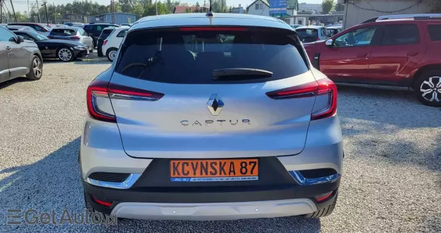 RENAULT Captur TCe Mild Hybrid 140 EDC GPF EVOLUTION