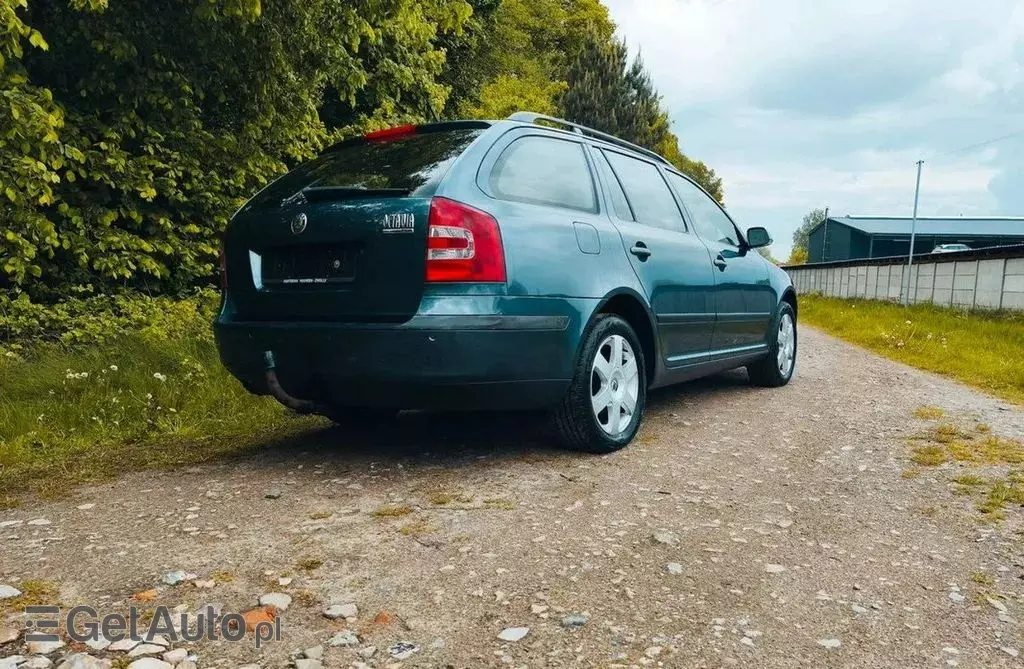 SKODA Octavia 