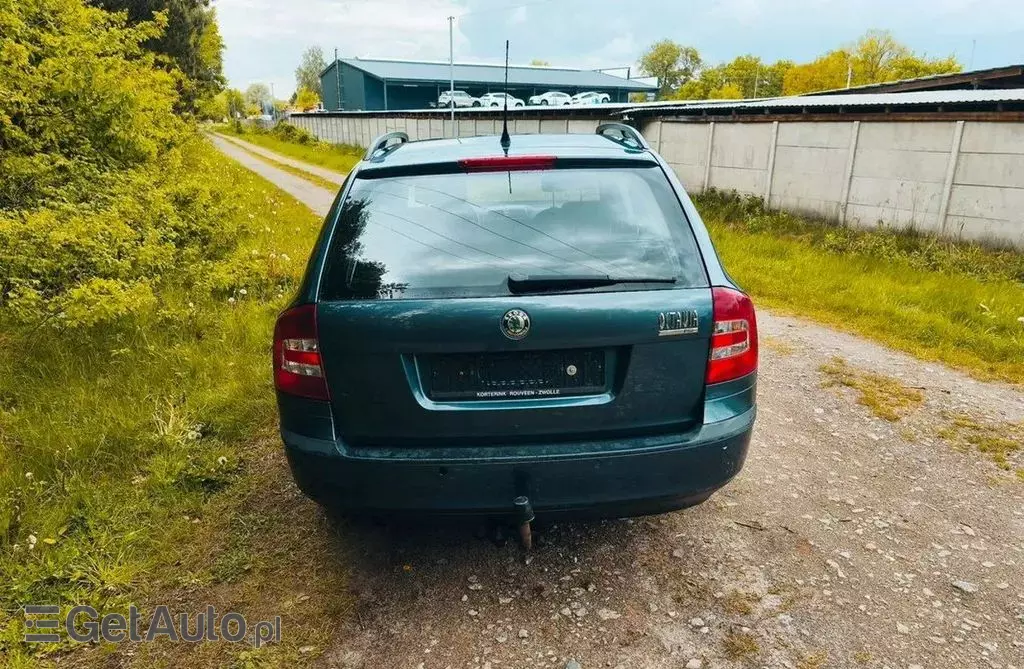 SKODA Octavia 