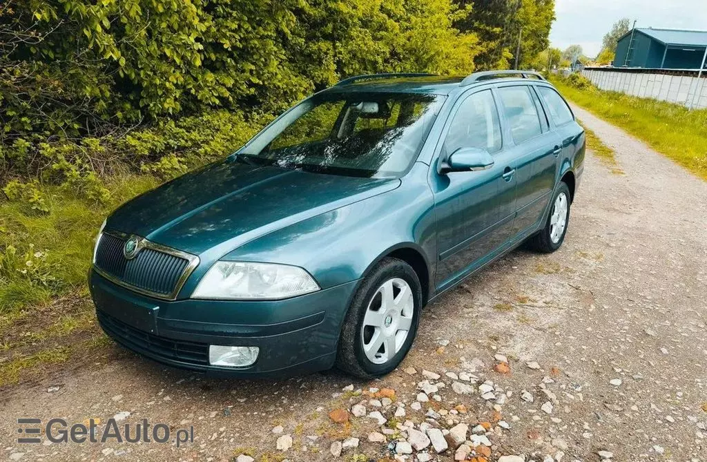 SKODA Octavia 