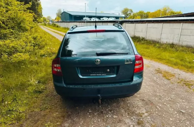 SKODA Octavia 