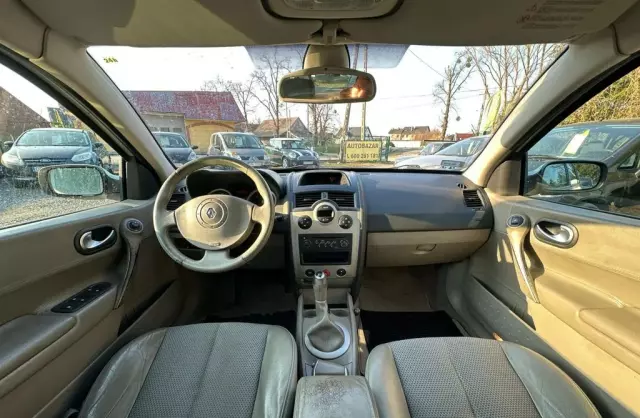 RENAULT Megane 