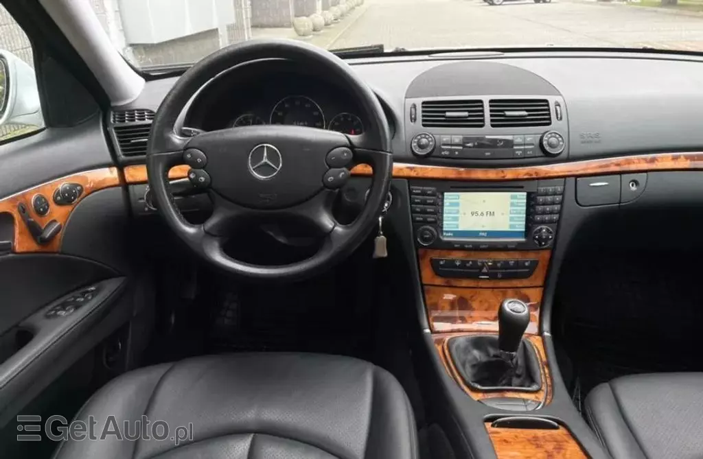 MERCEDES-BENZ Klasa E 