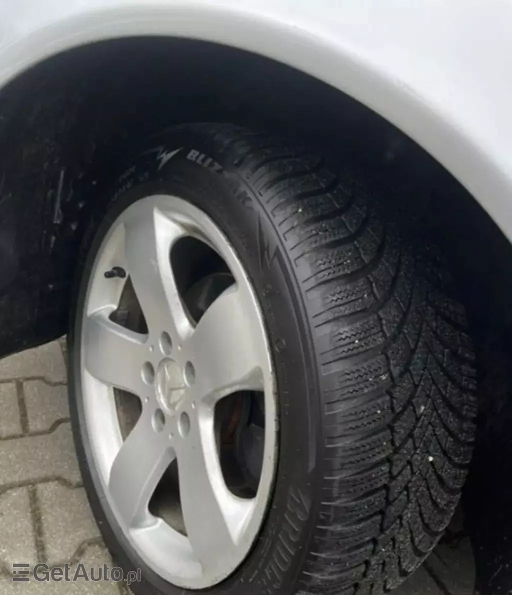 MERCEDES-BENZ Klasa E 