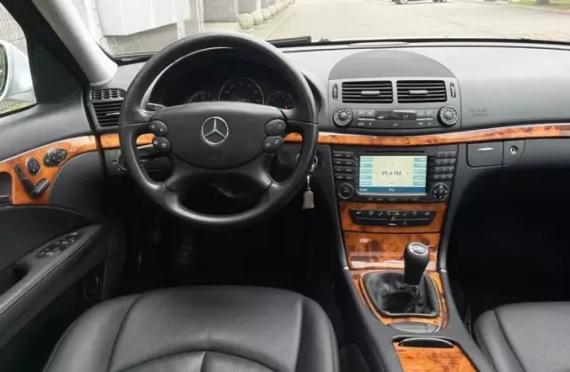 MERCEDES-BENZ Klasa E 