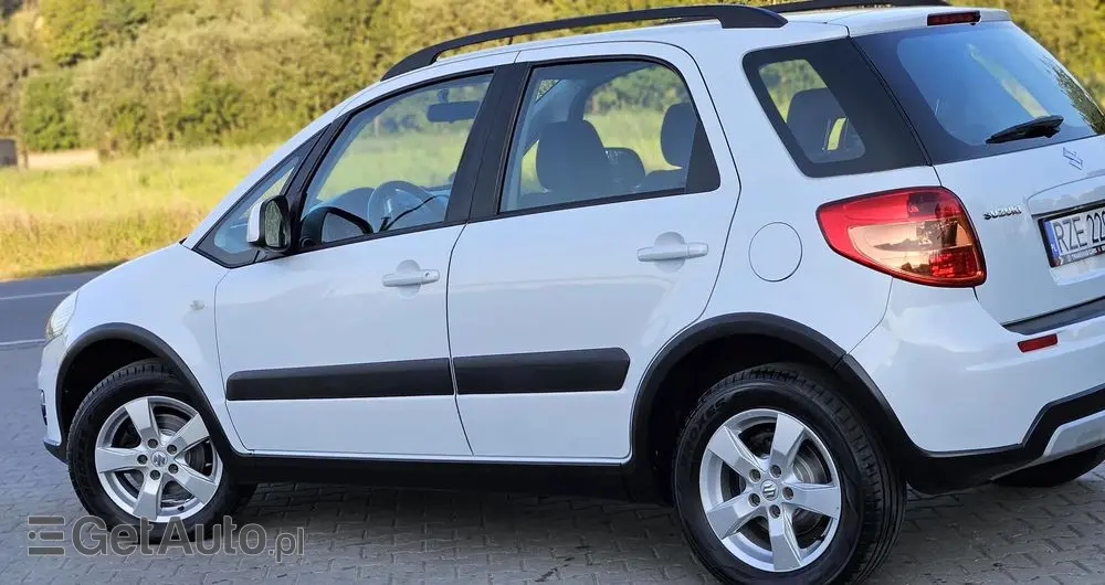SUZUKI SX4 1.6 VVT 4x4 Style