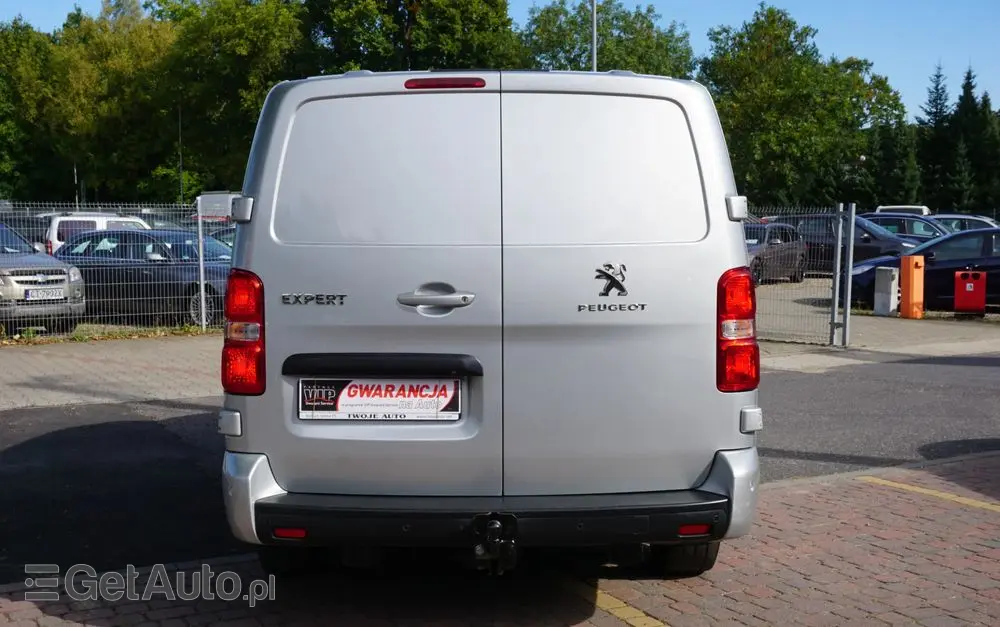 PEUGEOT Expert 2.0 L2 EHZ EAT8
