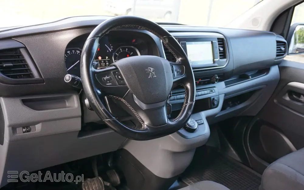PEUGEOT Expert 2.0 L2 EHZ EAT8