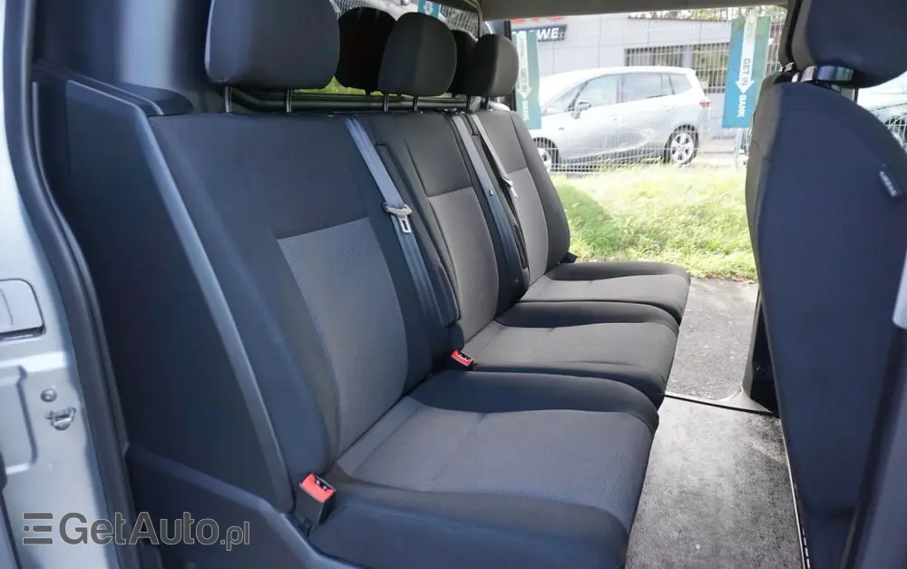 PEUGEOT Expert 2.0 L2 EHZ EAT8