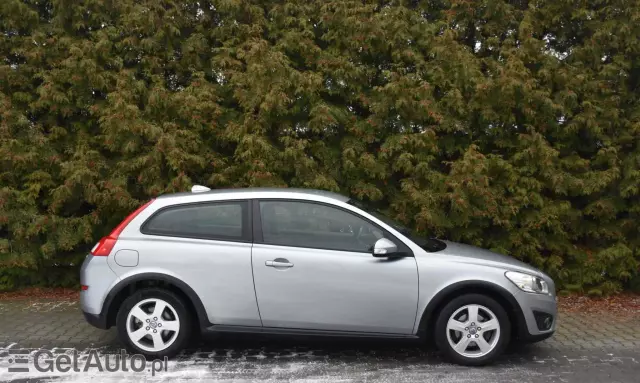 VOLVO C30 2.0D Powershift Summum