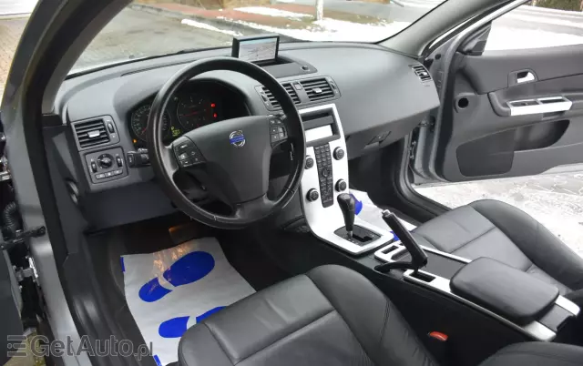 VOLVO C30 2.0D Powershift Summum