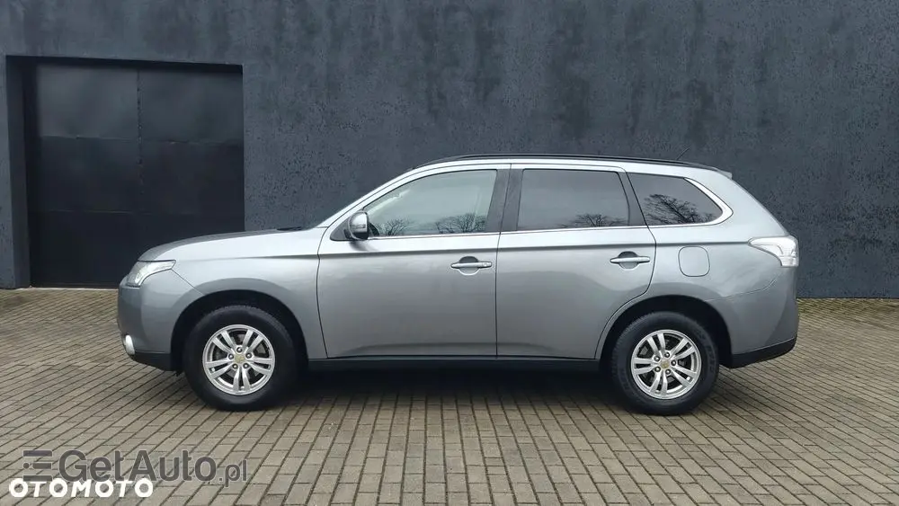 MITSUBISHI Outlander Ver-2-2-di--d-2wd-invite