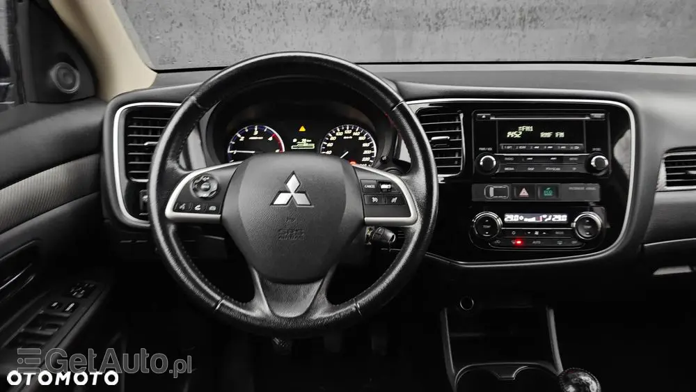 MITSUBISHI Outlander Ver-2-2-di--d-2wd-invite