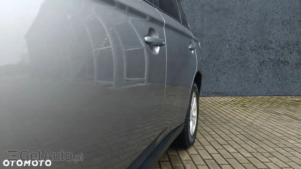 MITSUBISHI Outlander Ver-2-2-di--d-2wd-invite