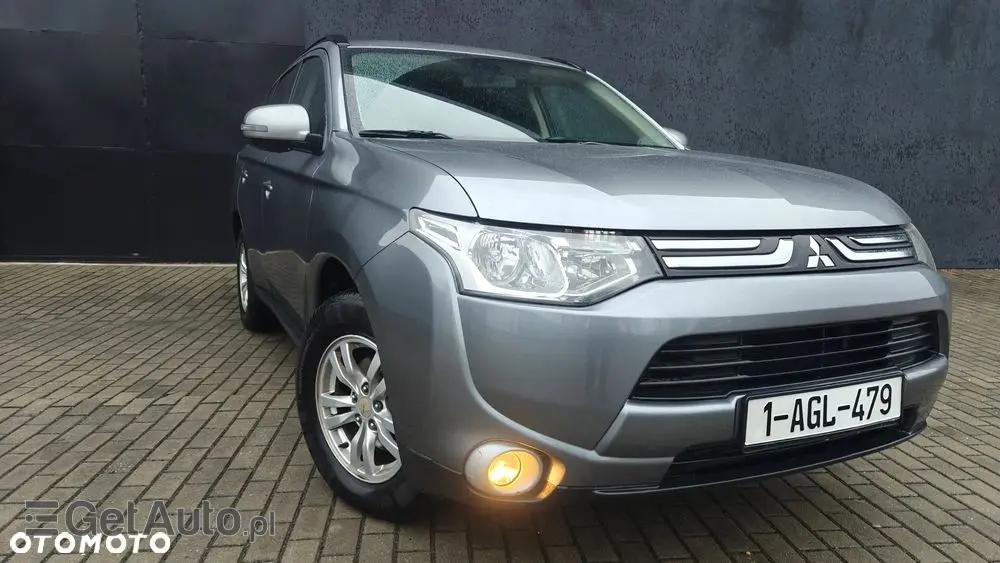 MITSUBISHI Outlander Ver-2-2-di--d-2wd-invite