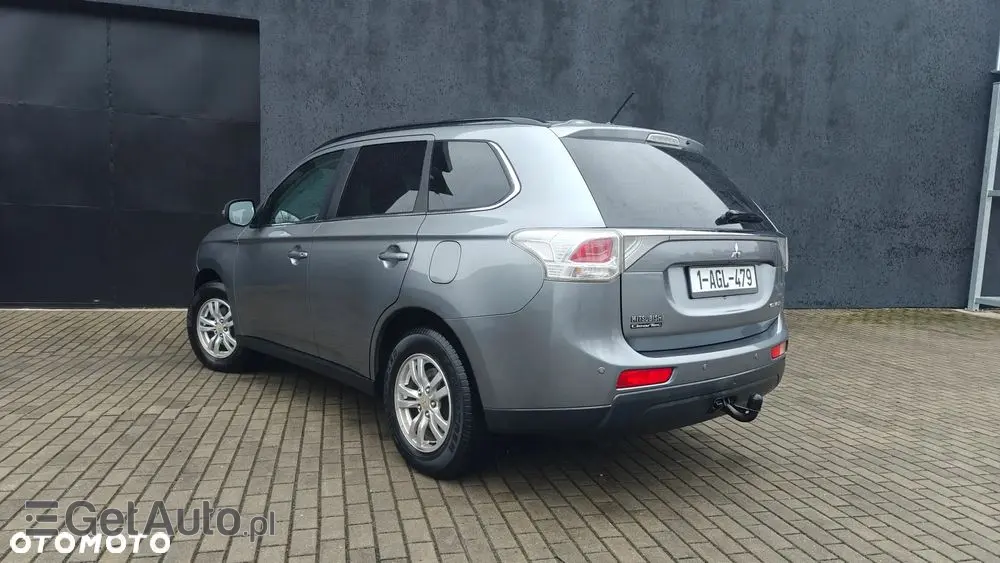 MITSUBISHI Outlander Ver-2-2-di--d-2wd-invite
