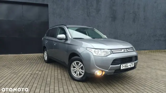MITSUBISHI Outlander Ver-2-2-di--d-2wd-invite