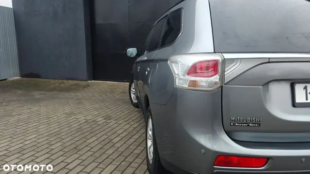 MITSUBISHI Outlander Ver-2-2-di--d-2wd-invite