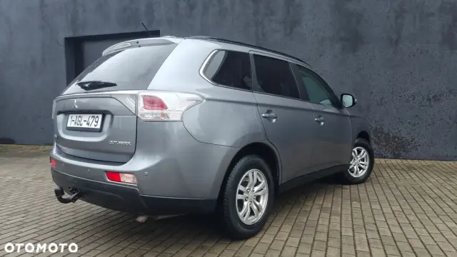 MITSUBISHI Outlander Ver-2-2-di--d-2wd-invite
