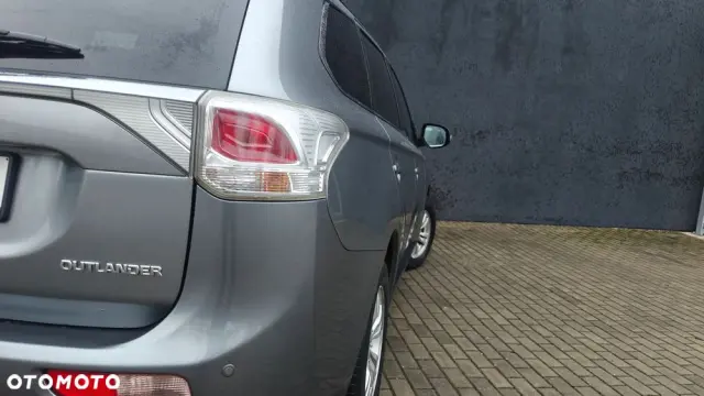 MITSUBISHI Outlander Ver-2-2-di--d-2wd-invite