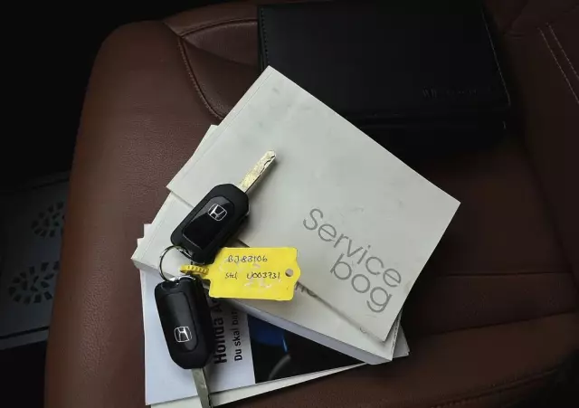 HONDA CR-V 1.6i DTEC 4WD Automatik Executive