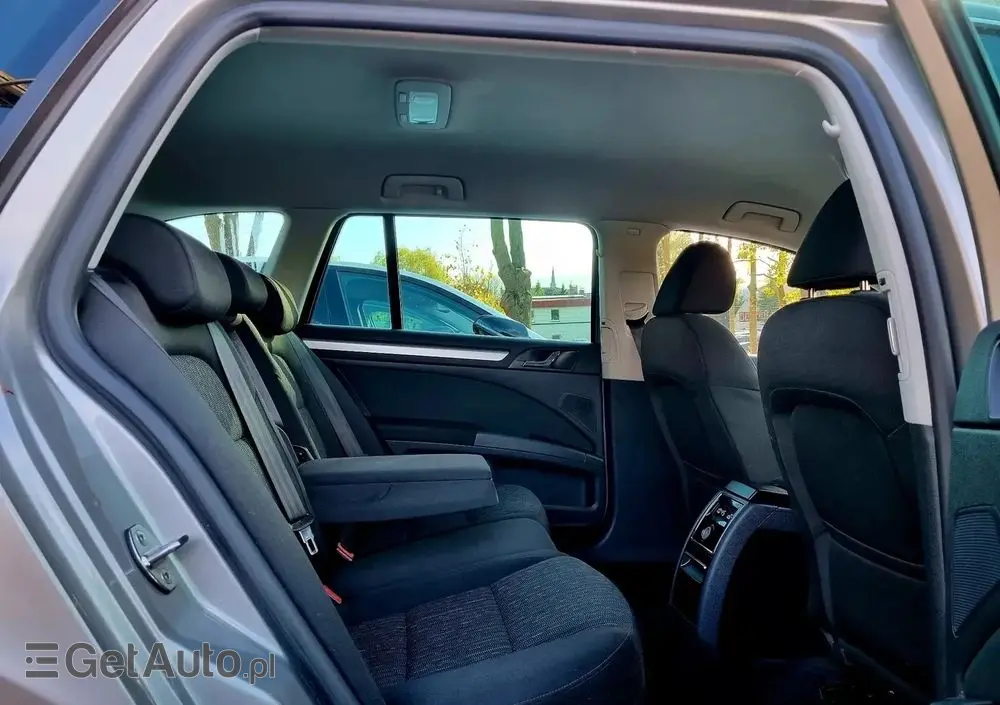 SKODA Superb 2.0 TDI DSG Elegance