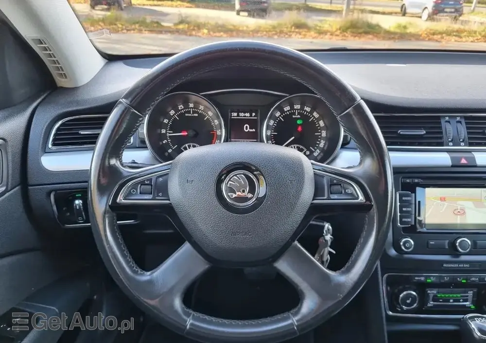 SKODA Superb 2.0 TDI DSG Elegance