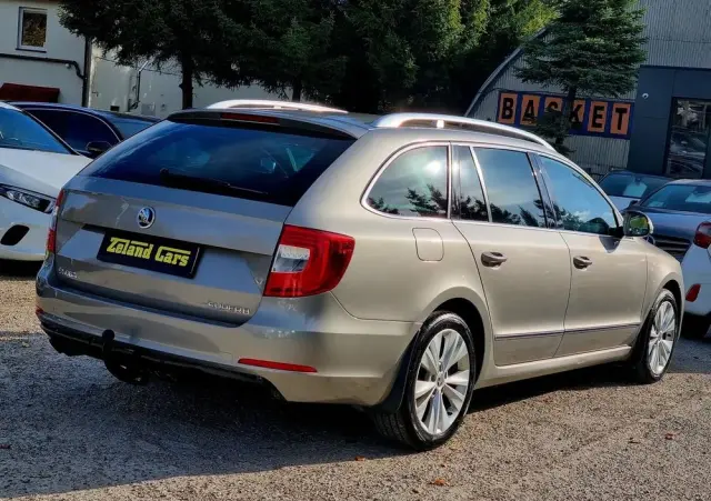 SKODA Superb 2.0 TDI DSG Elegance