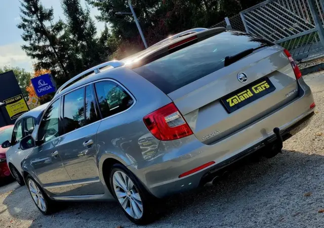 SKODA Superb 2.0 TDI DSG Elegance