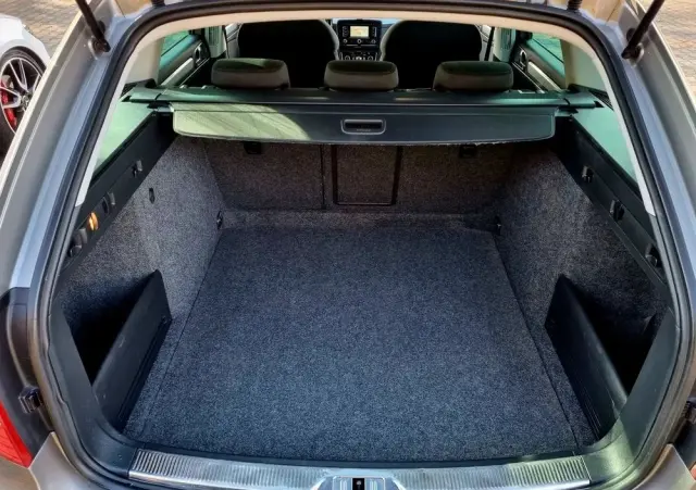 SKODA Superb 2.0 TDI DSG Elegance