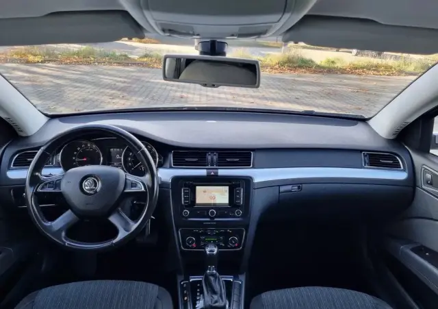 SKODA Superb 2.0 TDI DSG Elegance