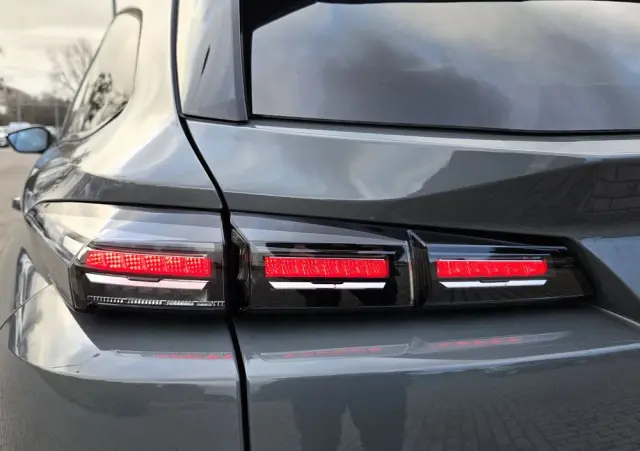 PEUGEOT 308 1.5 BlueHDi Allure Pack S&S EAT8