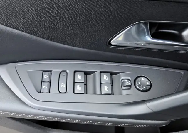 PEUGEOT 308 1.5 BlueHDi Allure Pack S&S EAT8