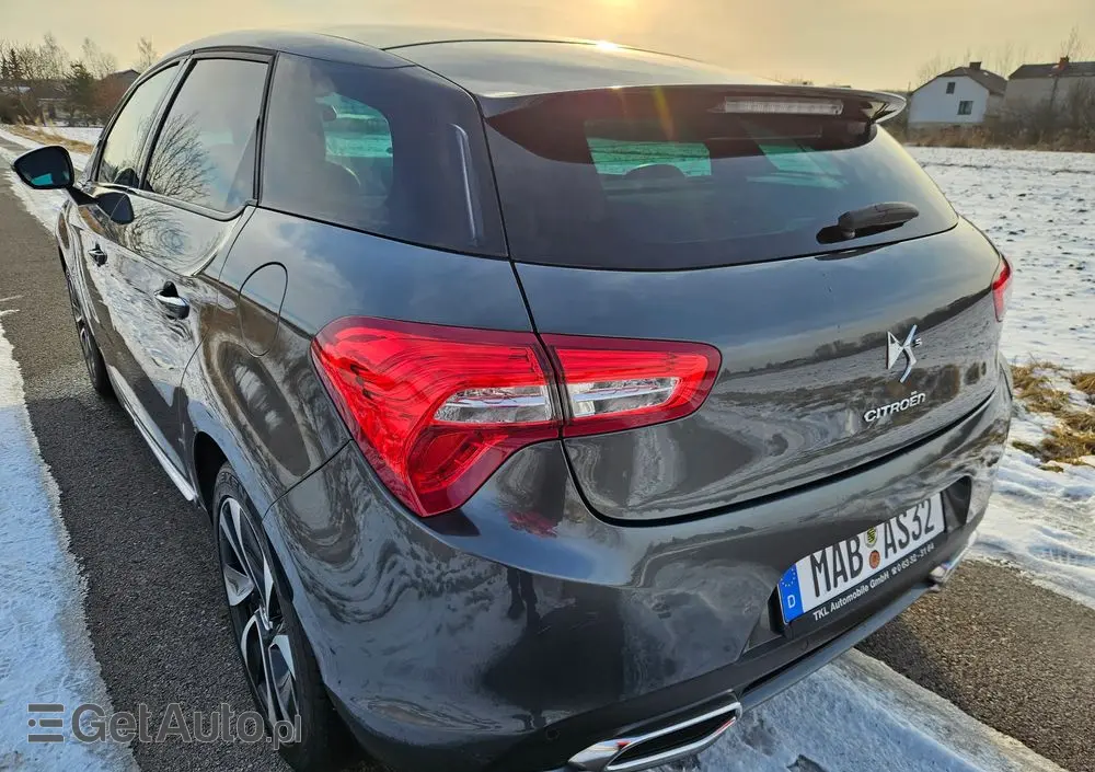 CITROËN DS5 1.6 THP SoChic