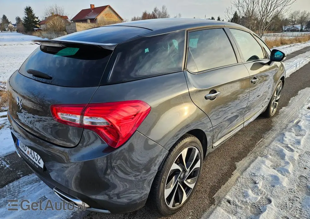 CITROËN DS5 1.6 THP SoChic