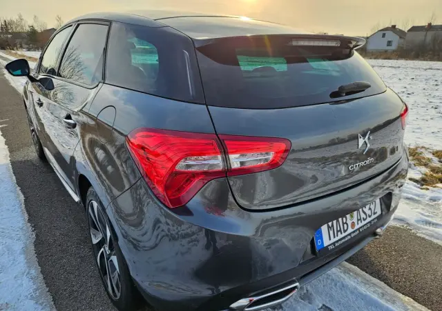 CITROËN DS5 1.6 THP SoChic