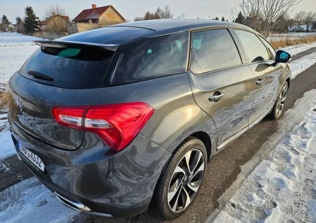 CITROËN DS5 1.6 THP SoChic