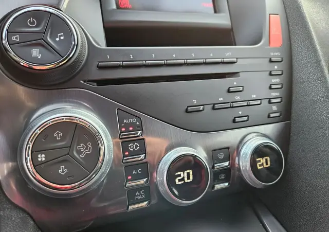 CITROËN DS5 1.6 THP SoChic