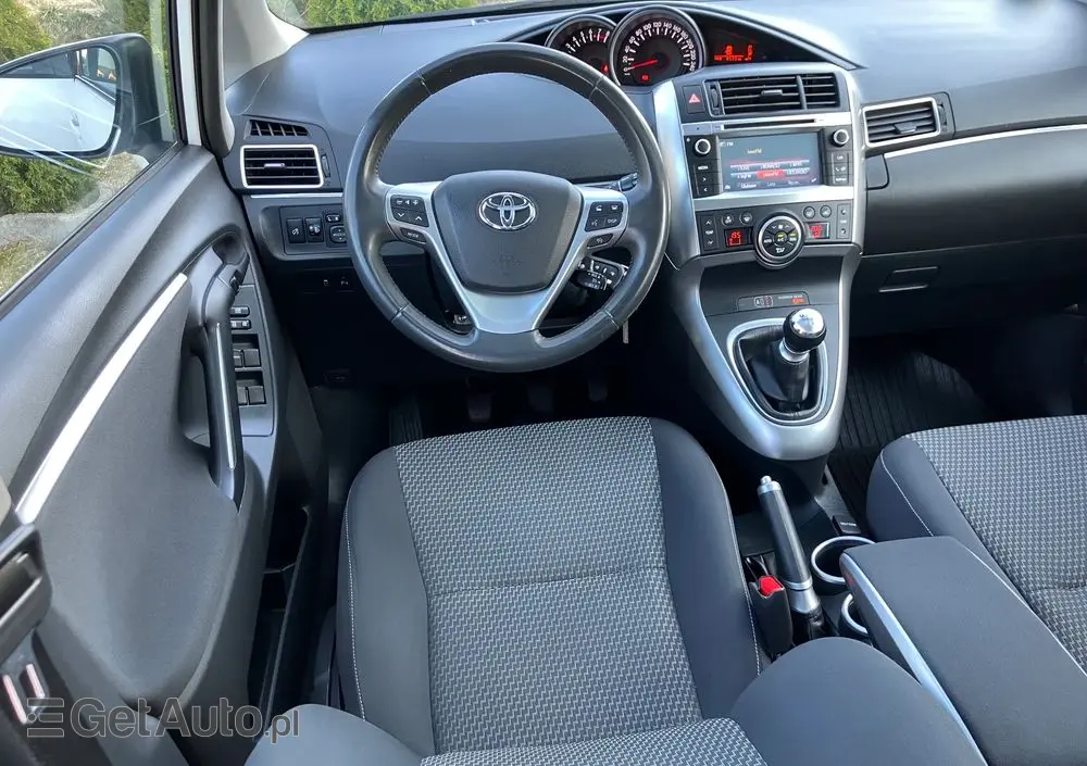 TOYOTA Verso 1.8 Sol