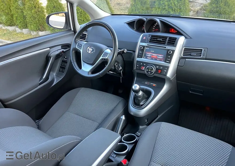 TOYOTA Verso 1.8 Sol