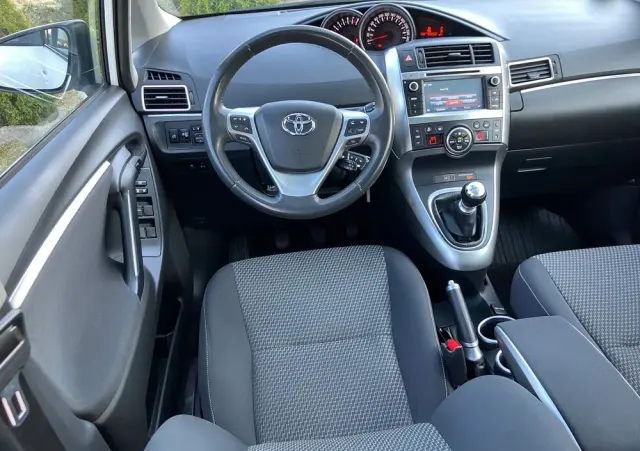 TOYOTA Verso 1.8 Sol