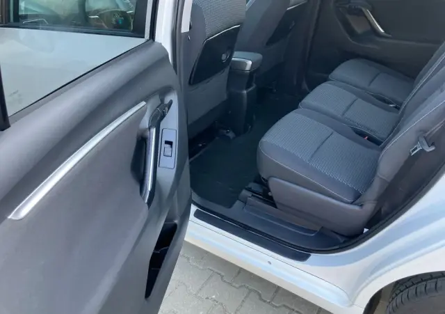 TOYOTA Verso 1.8 Sol